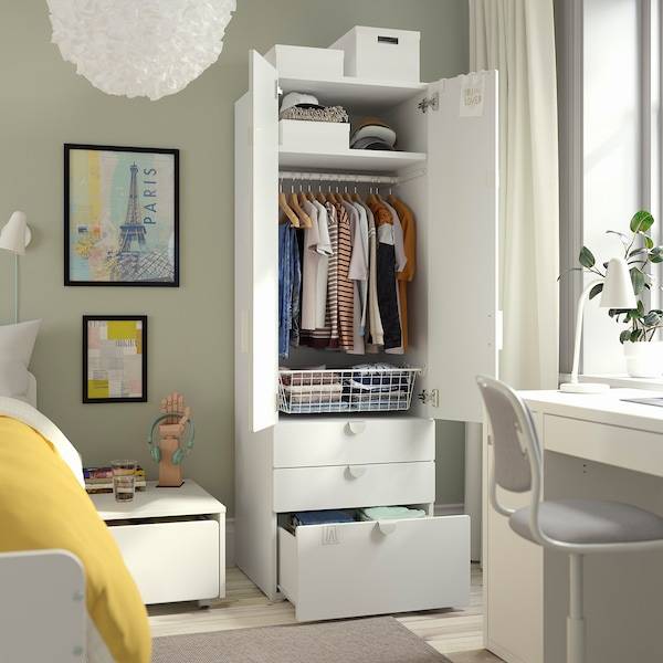 SMÅSTAD / PLATSA Kleiderschrank, weiß weiß/3 Schubladen, Lagerräumung