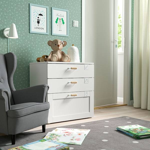 SMÅSTAD / PLATSA Kommode mit 3 Schubladen, weiß weiß/mit Rahmen, Osterangebot