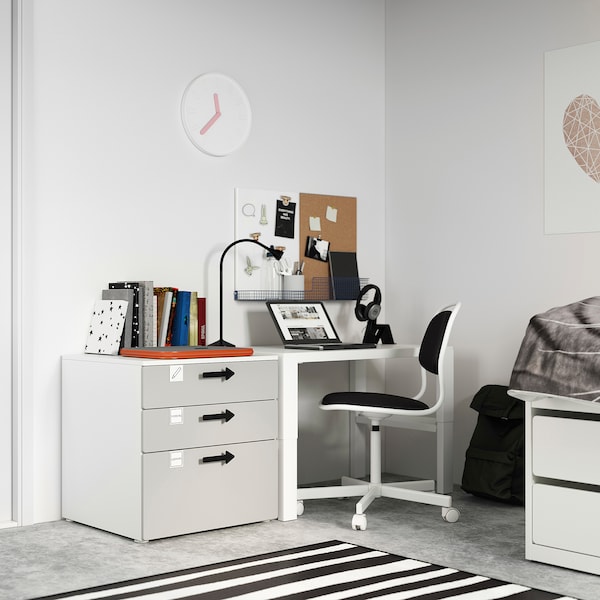 SMÅSTAD / PLATSA Kommode mit 3 Schubladen, weiß/grau, Online Outlet