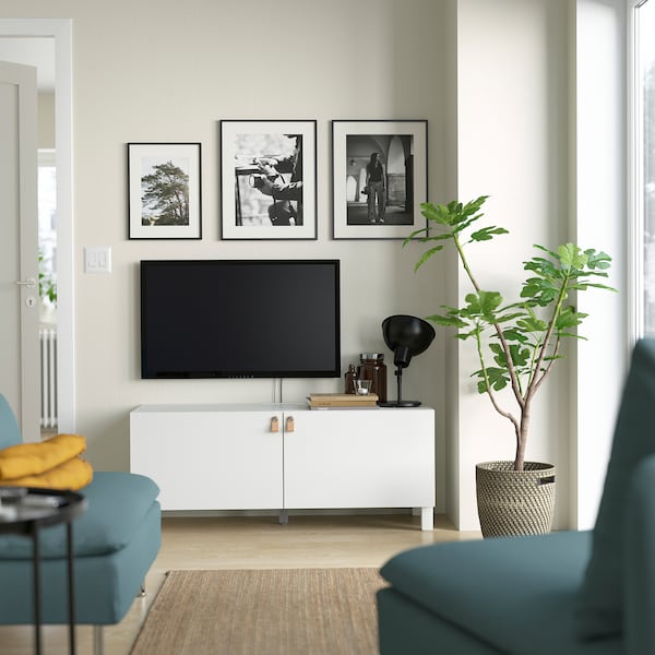 BESTÅ TV-Bank mit Türen, weiß/Lappviken/Stubbarp weiß, 50% Rabatt mit kostenlosem Versand