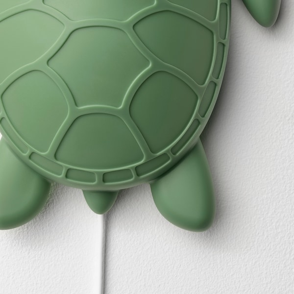BLÅVINGAD Wandleuchte, LED, Schildkröte/grün Sonderangebot der Fabrik