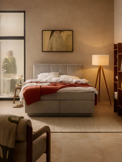 Westwing Collection Boxspringbett Oberon mit Stauraum Letzter Tag
