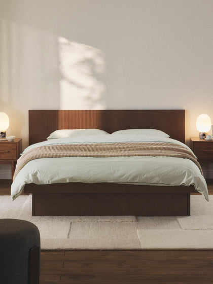 Westwing Collection Holzbett Sato mit Schubladen und Kopfteil Wochenangebot