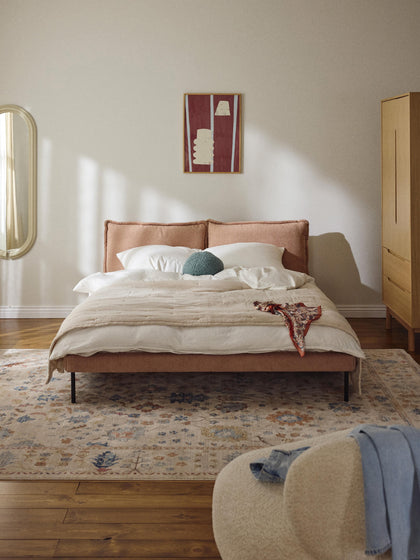 Westwing Collection Polsterbett Amelia aus Teddy-Bouclé Bis zu 60% Rabatt