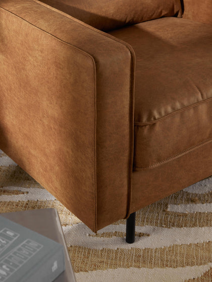 Westwing Collection Sessel Hunter aus recyceltem Leder Letzter Tag