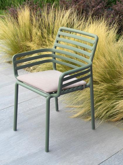 Westwing Collection Stapelbare Garten-Armlehnstühle Doga 2 Stück 50% Rabatt mit kostenlosem Versand