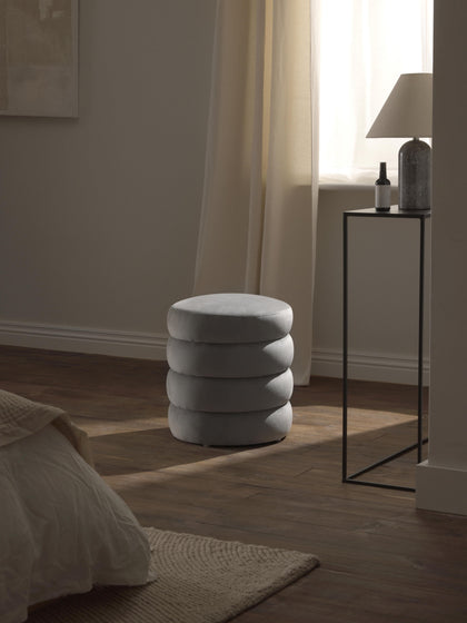 Westwing Collection Samt-Polsterhocker Alto Neueste Stile